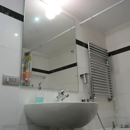 ホステル ハッピー *